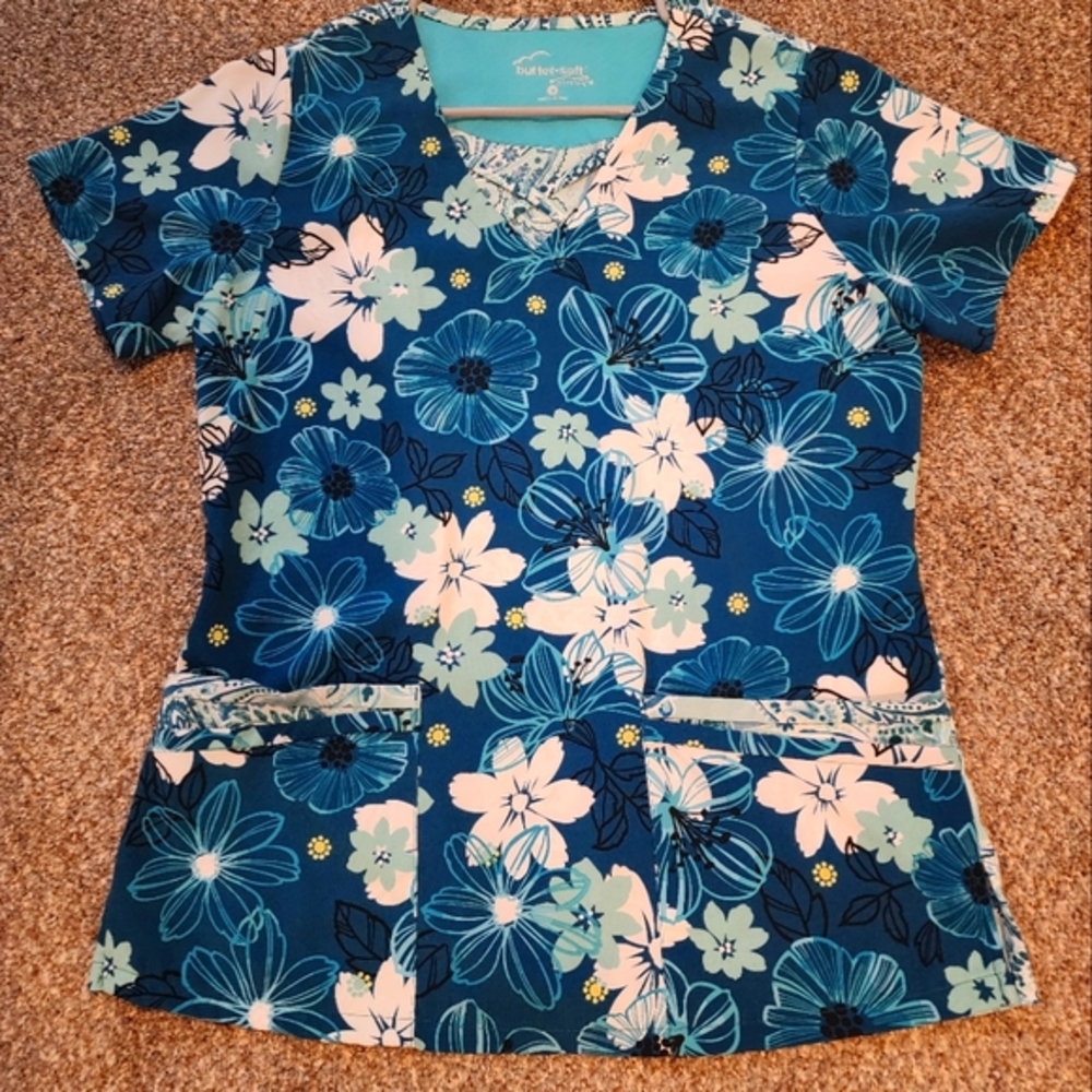 Scrub top